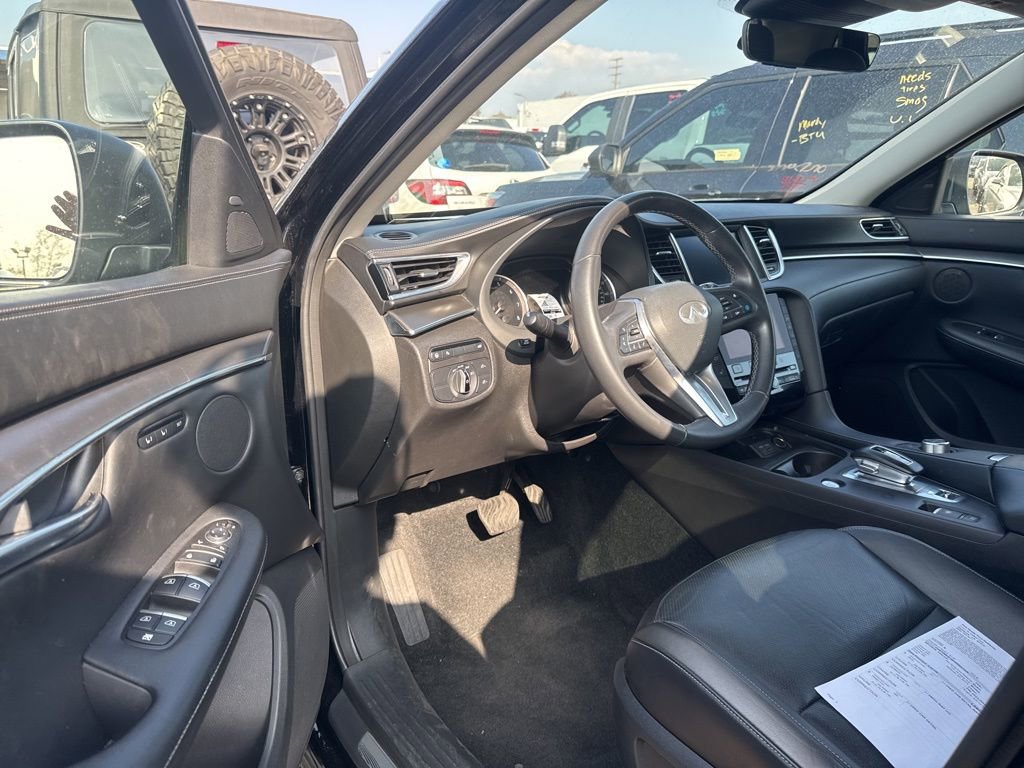 Used 2024 INFINITI QX50 Luxe image 7