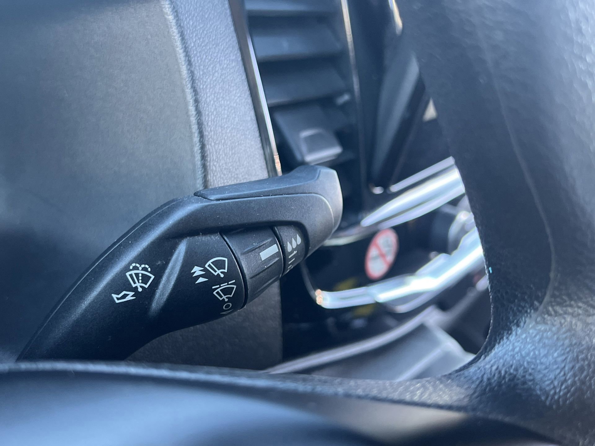 Certified 2023 Ford Transit 350 XLT image 17