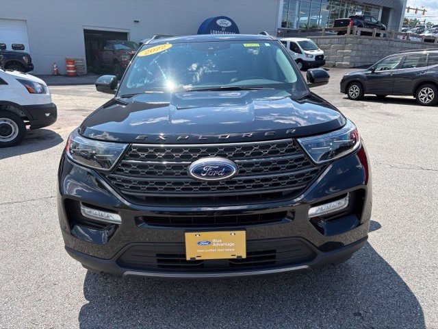 Certified 2022 Ford Explorer XLT w/ Equipment Group 202A AWD/4WD image 9