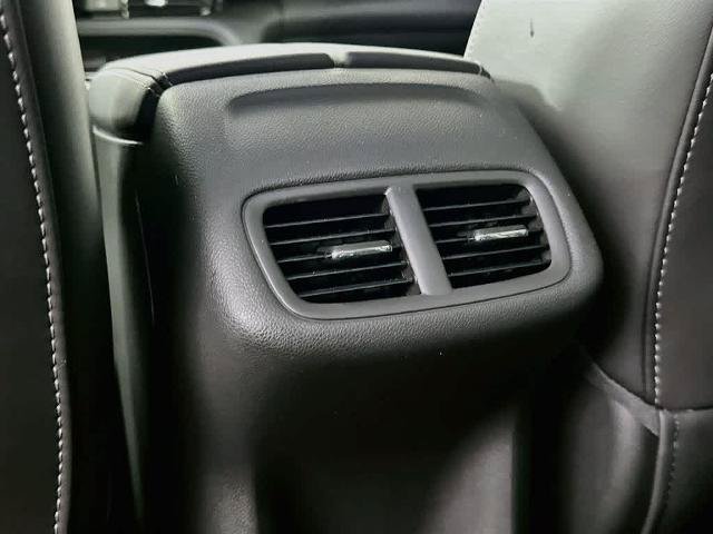 Used 2023 Buick Envision Essence FWD image 13
