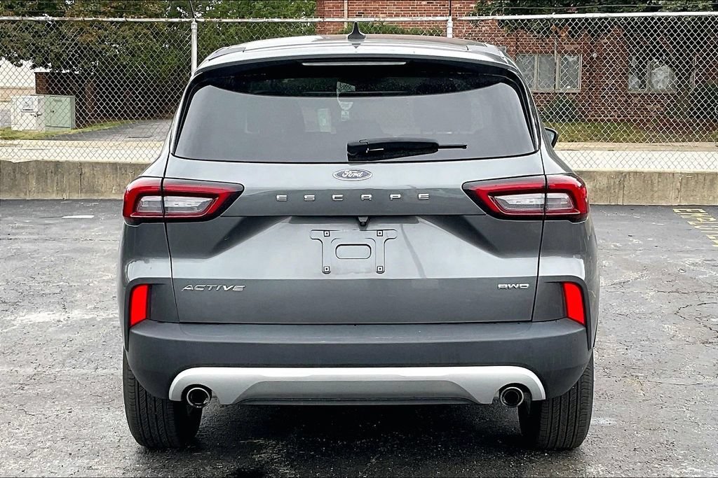 Certified 2023 Ford Escape Active AWD/4WD image 3