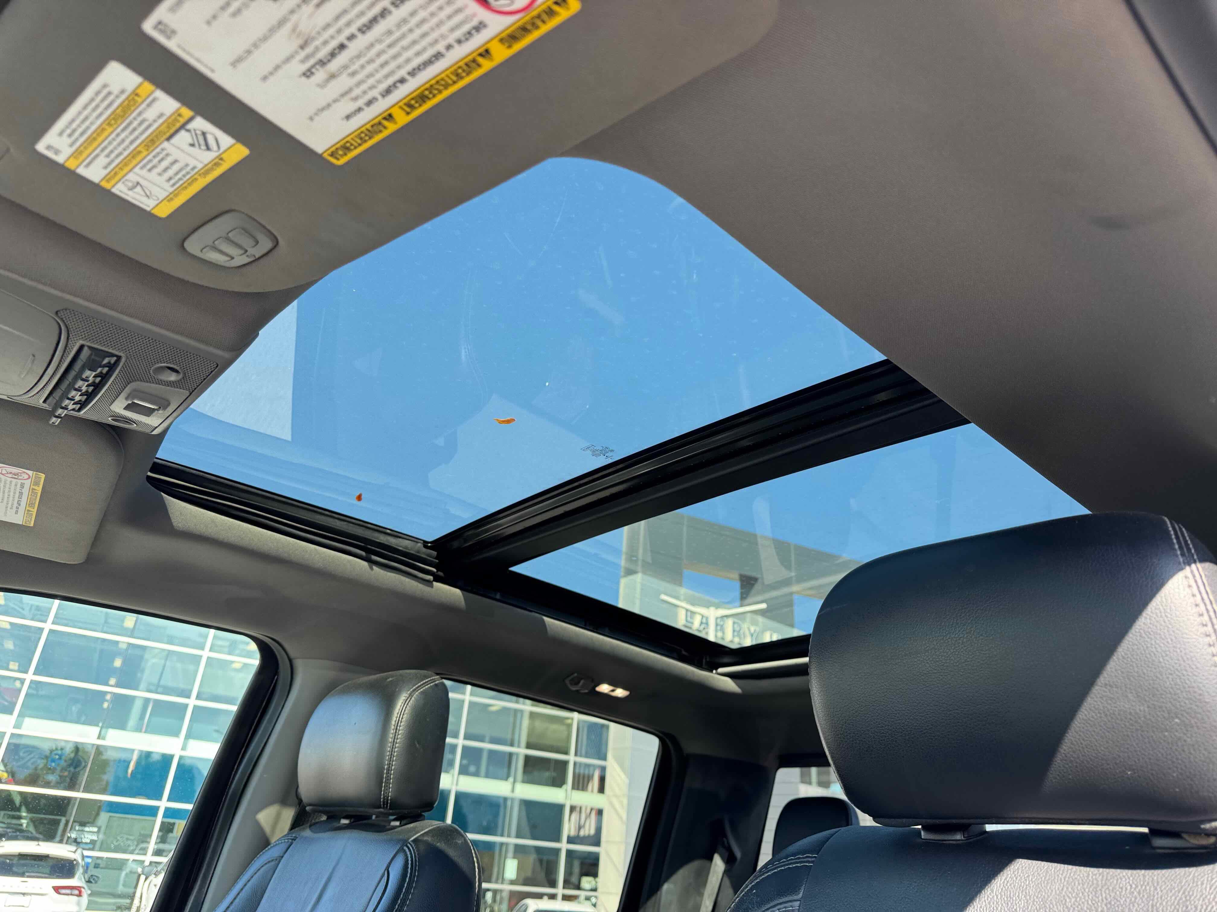 Certified 2019 Ford F350 Lariat image 28