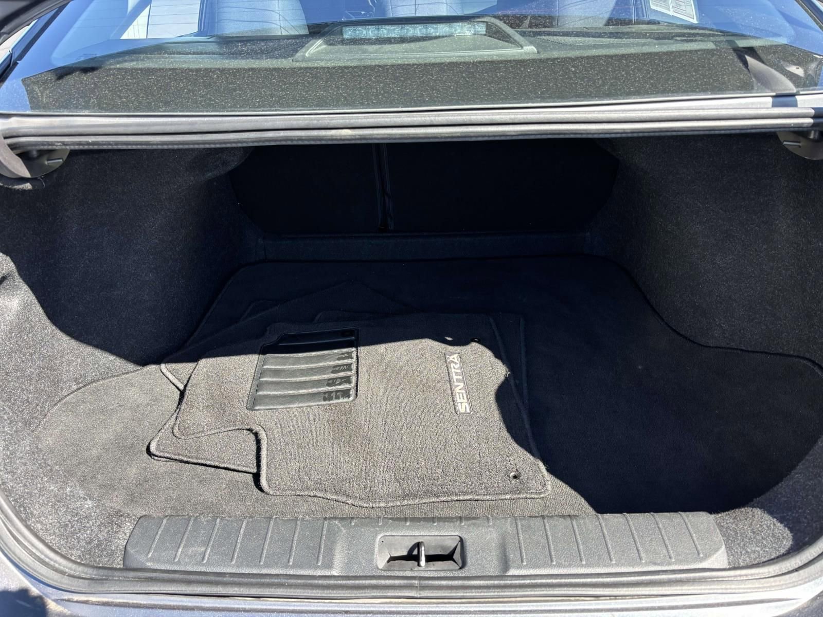 Used 2021 Nissan Sentra SV image 11