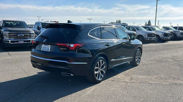 Used 2022 Acura MDX FWD w/ Technology Package image 3