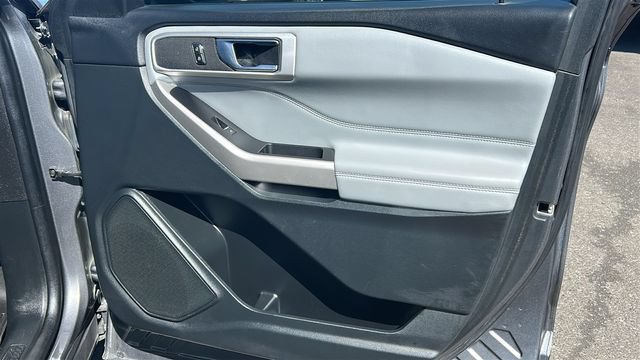Certified 2022 Ford Explorer XLT w/ Equipment Group 202A AWD/4WD image 10