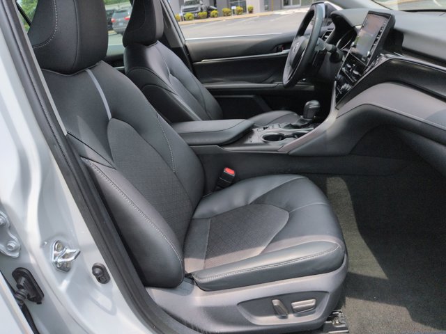 Used 2024 Toyota Camry XSE FWD image 33
