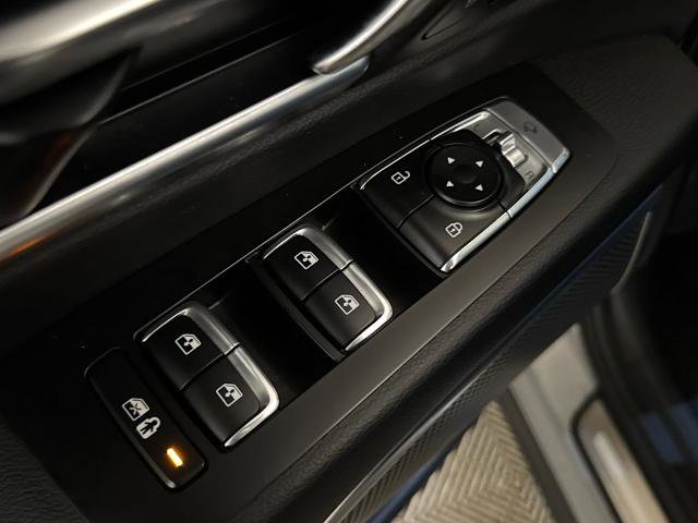 Used 2022 Kia Telluride SX w/ SX Prestige Package image 17