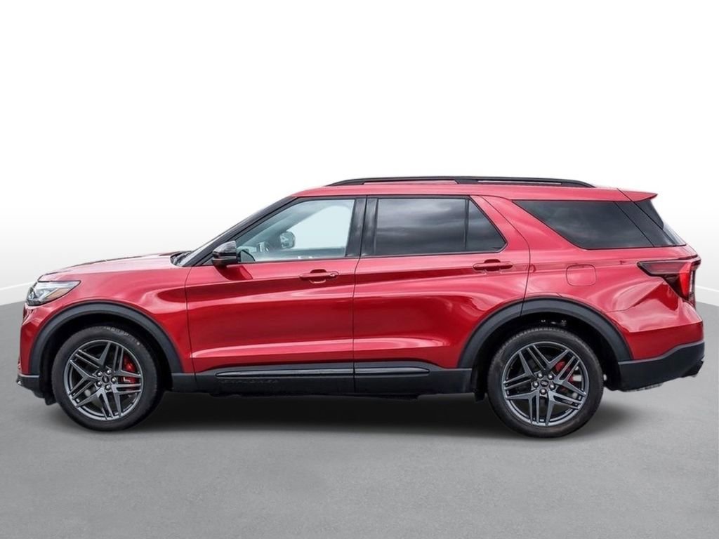 Certified 2025 Ford Explorer ST image 2