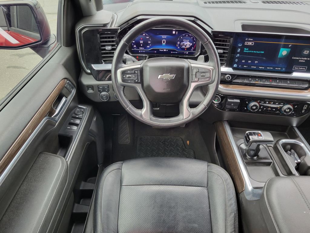 Used 2023 Chevrolet Silverado 1500 LT Trail Boss w/ Convenience Package II image 18