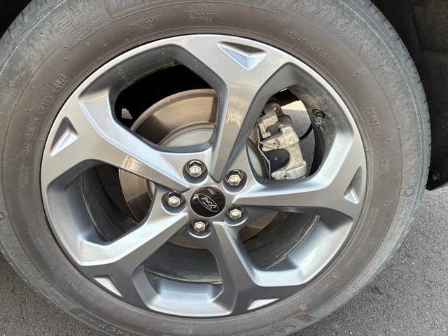 Certified 2023 Ford Escape ST-Line w/ Tech Pack #1 AWD/4WD image 16