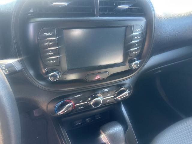 Used 2021 Kia Soul LX FWD image 13
