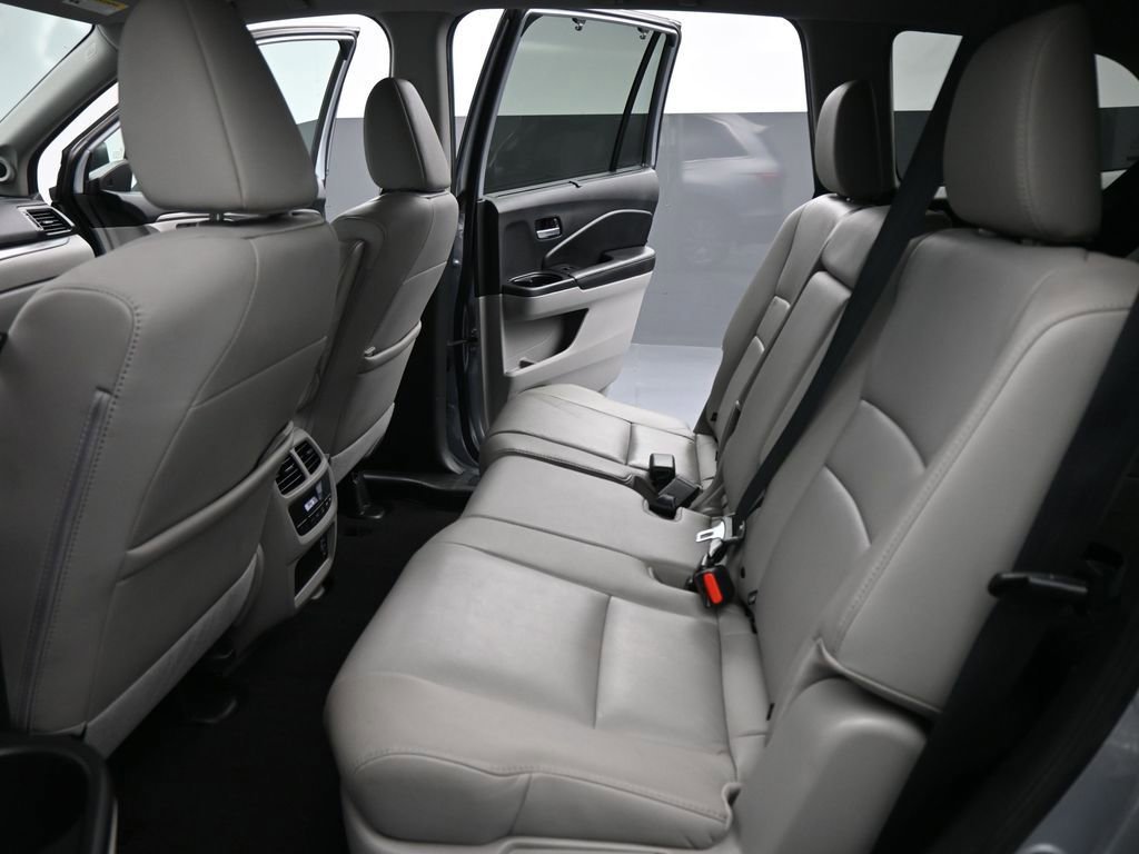 Used 2019 Honda Pilot EX-L image 45