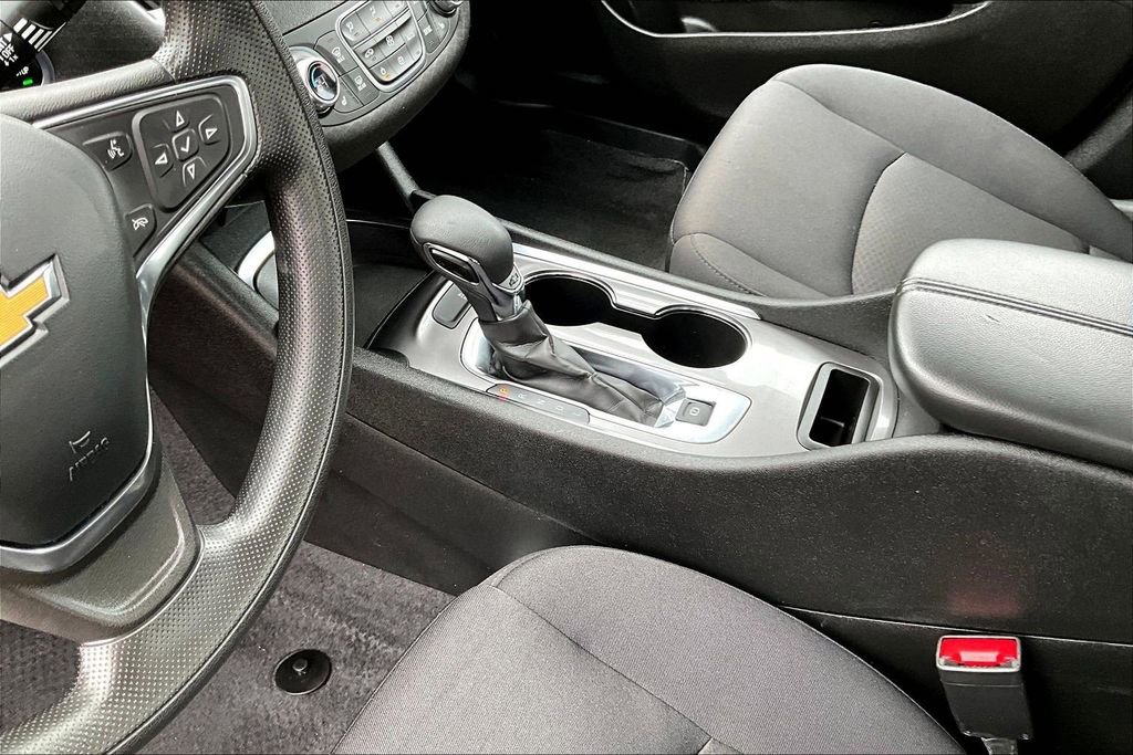 Used 2023 Chevrolet Malibu LT FWD image 16