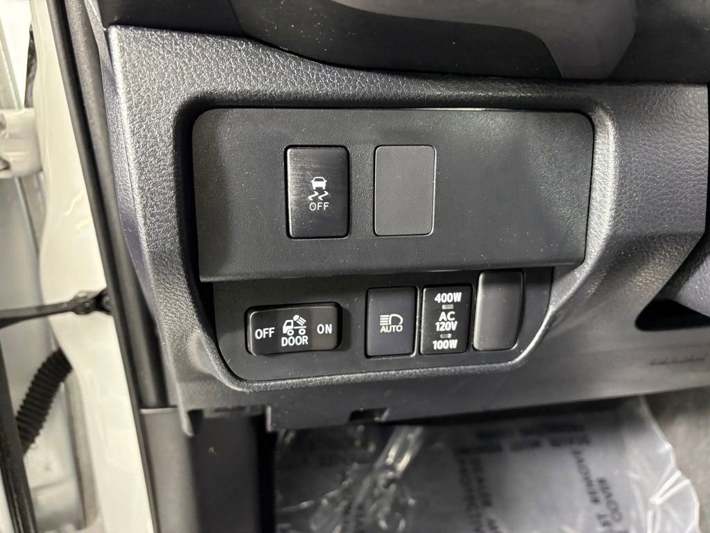 Used 2021 Toyota Tacoma TRD Off-Road image 13