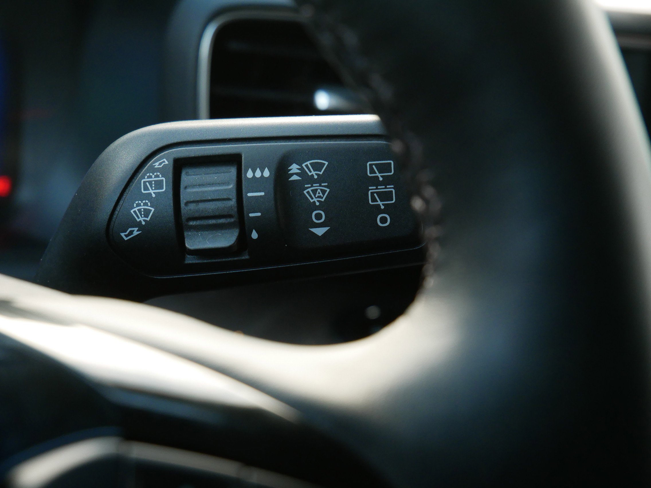 Certified 2023 Ford Explorer Platinum w/ Premium Technology Package image 22