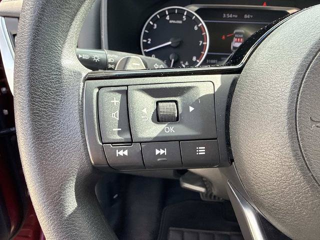 Used 2023 Nissan Rogue SV FWD image 22