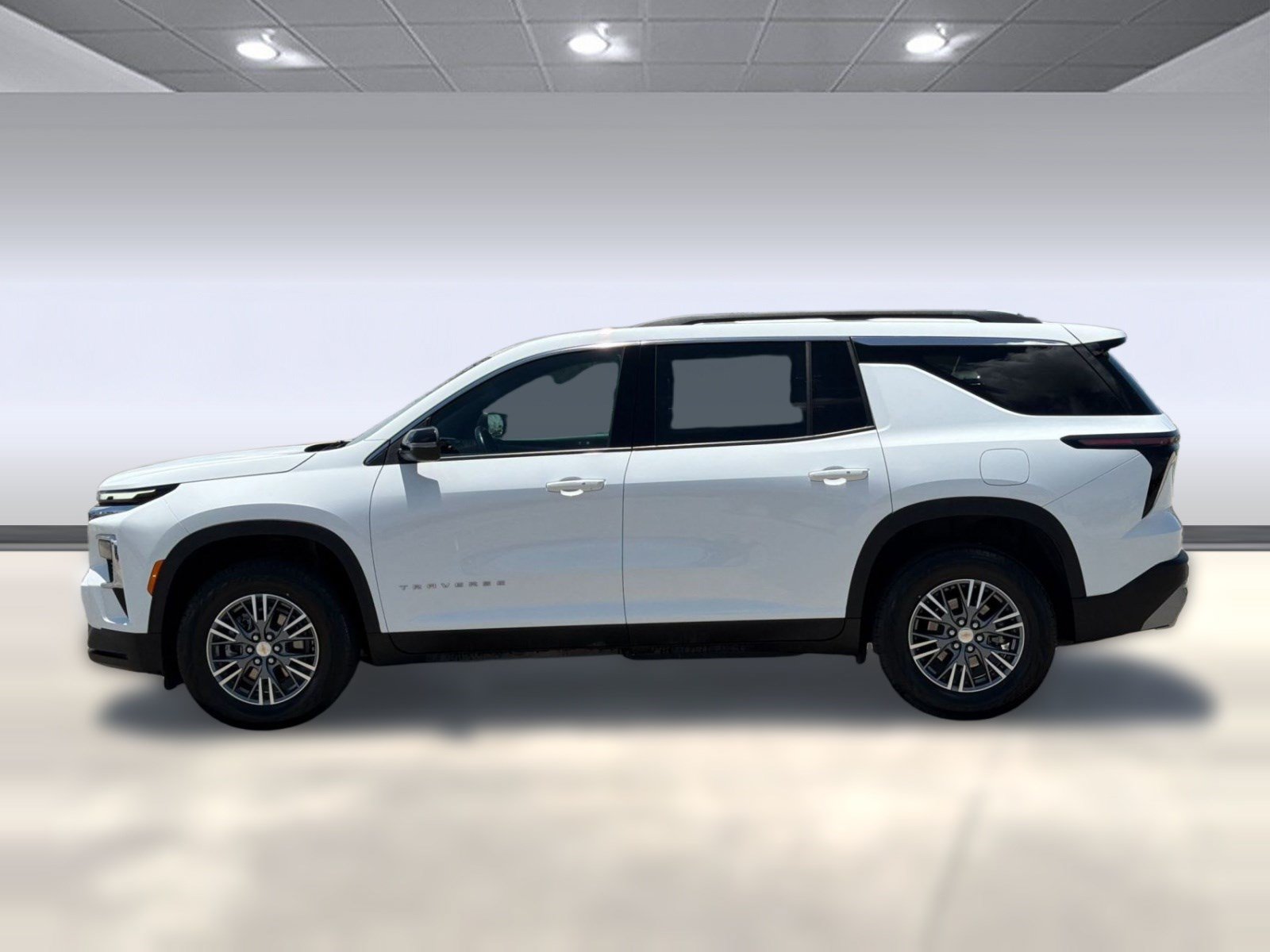 Used 2025 Chevrolet Traverse LT AWD/4WD image 2