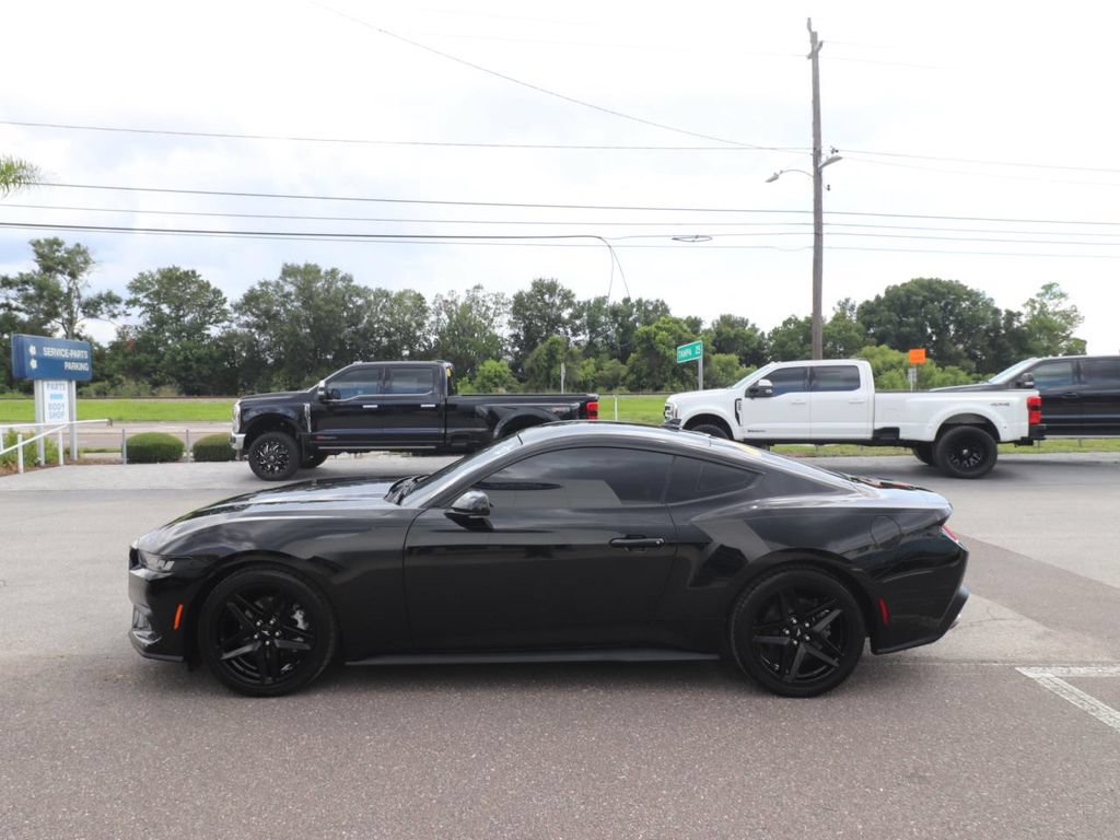Certified 2024 Ford Mustang Coupe RWD image 5