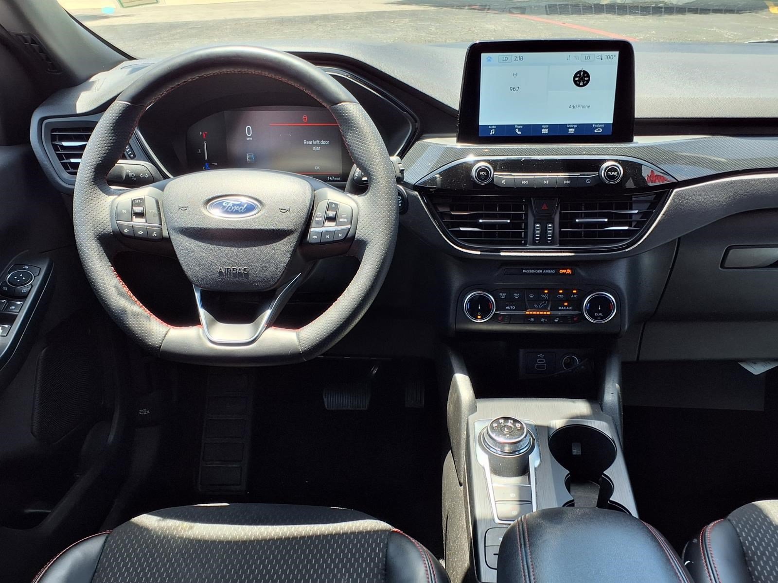 Certified 2025 Ford Escape ST-Line Select AWD/4WD image 13
