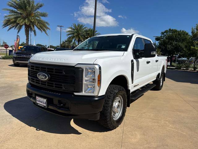 Certified 2025 Ford F250 XL w/ XL Off-Road Package AWD/4WD image 4