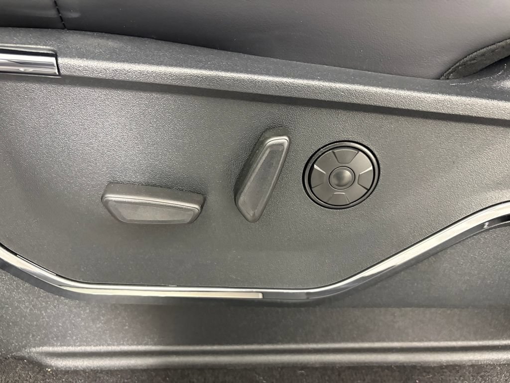 Certified 2026 Ford F450 Platinum AWD/4WD image 15