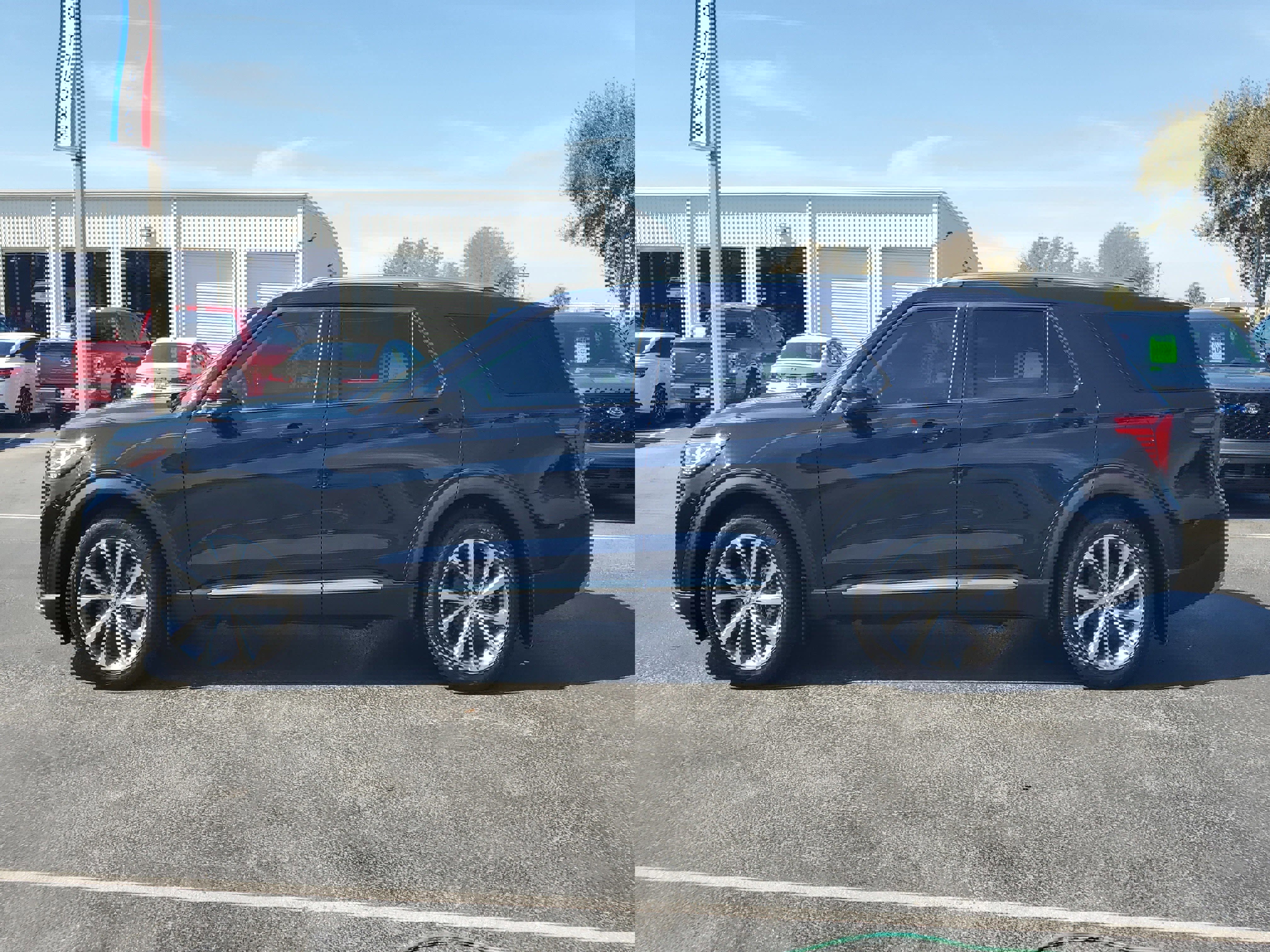 Certified 2025 Ford Explorer Platinum w/ Ultimate Package image 4