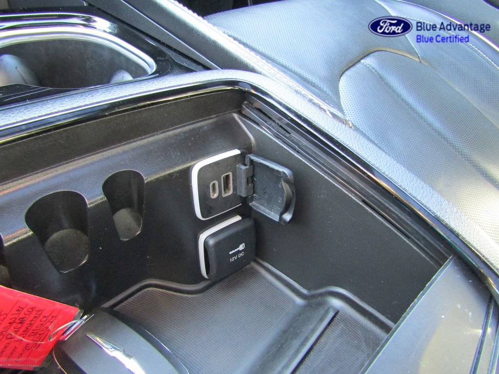Used 2025 Chrysler Pacifica Limited FWD image 40
