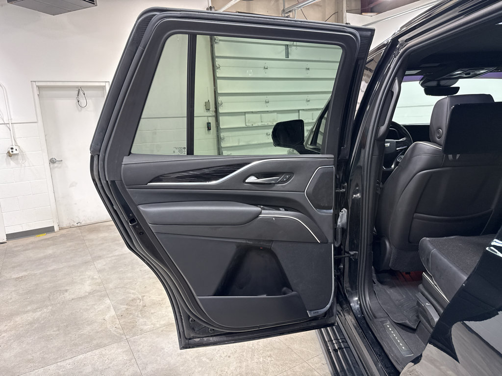 Used 2021 Cadillac Escalade Sport w/ Driver Assist Tech Package AWD/4WD image 17