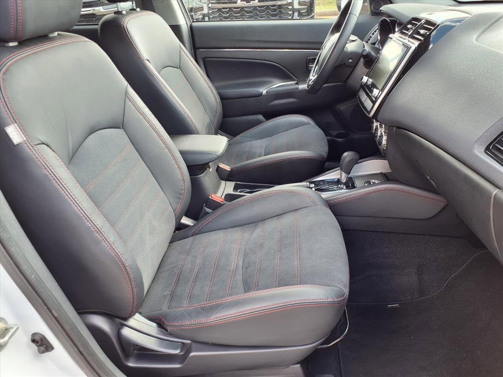 Used 2023 Mitsubishi Outlander Sport ES image 27