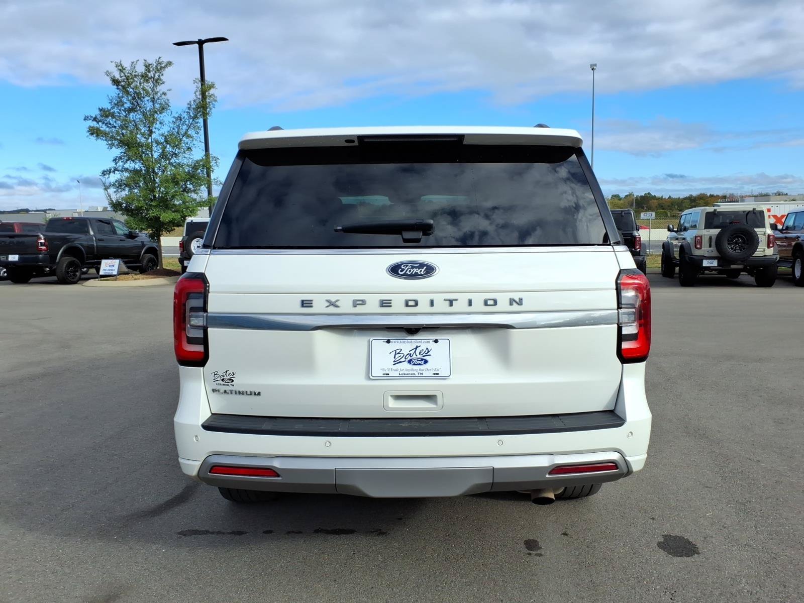 Certified 2024 Ford Expedition Platinum AWD/4WD image 4