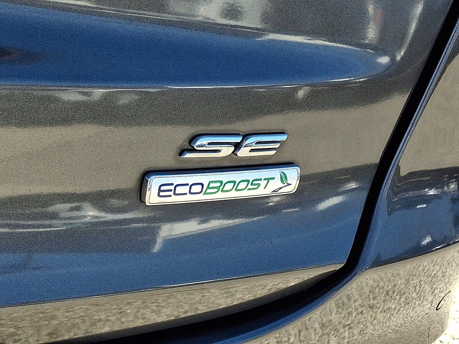 Certified 2020 Ford Fusion SE w/ Equipment Group 151A image 34