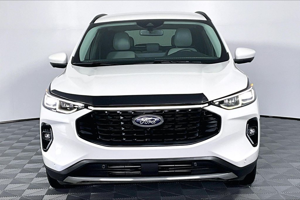 Certified 2023 Ford Escape Platinum AWD/4WD image 3