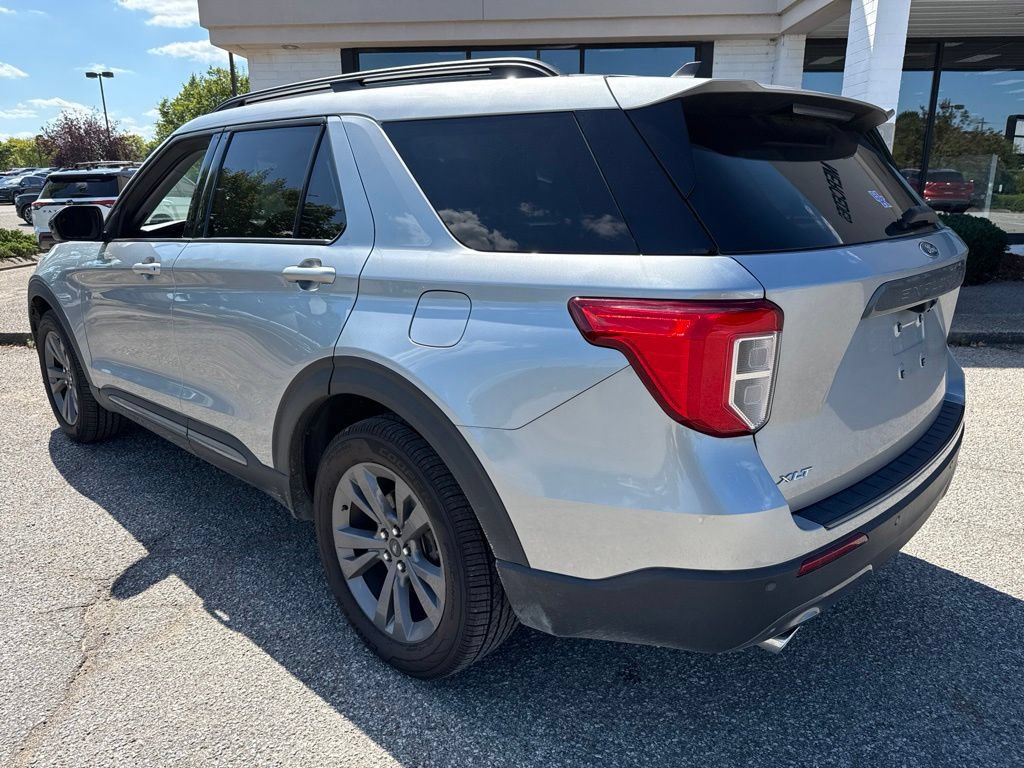 Certified 2023 Ford Explorer XLT w/ Equipment Group 202A RWD image 12