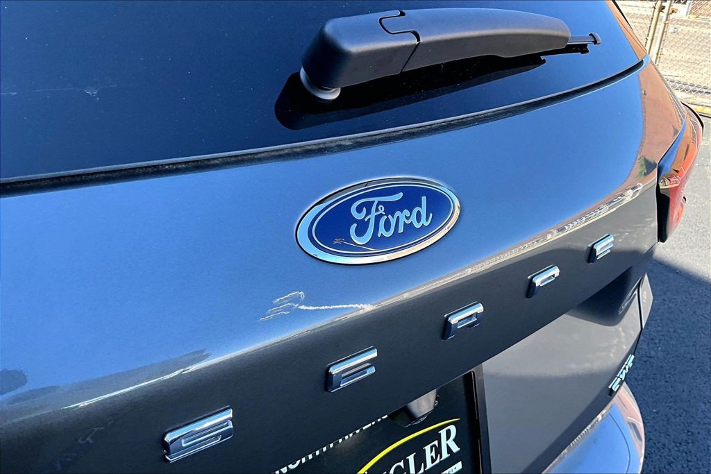 Certified 2023 Ford Escape ST-Line w/ Tech Pack #1 AWD/4WD image 30
