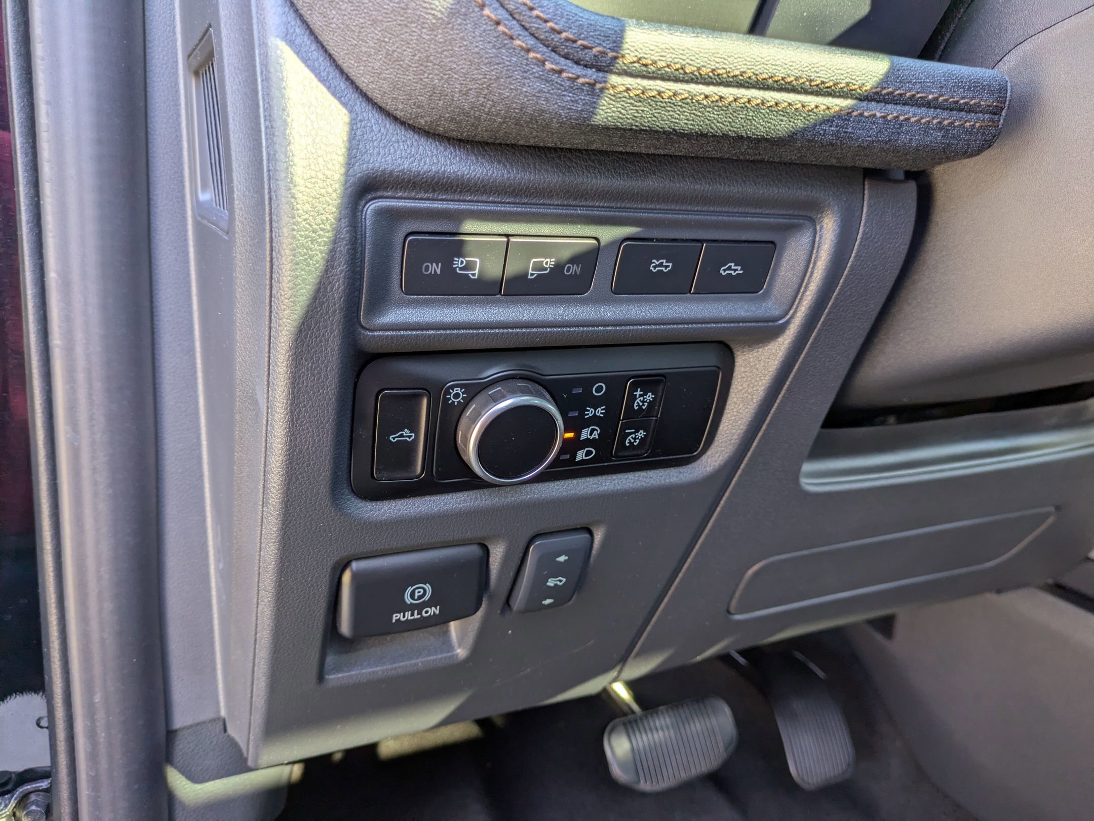 Certified 2024 Ford F150 Lightning Lariat image 21