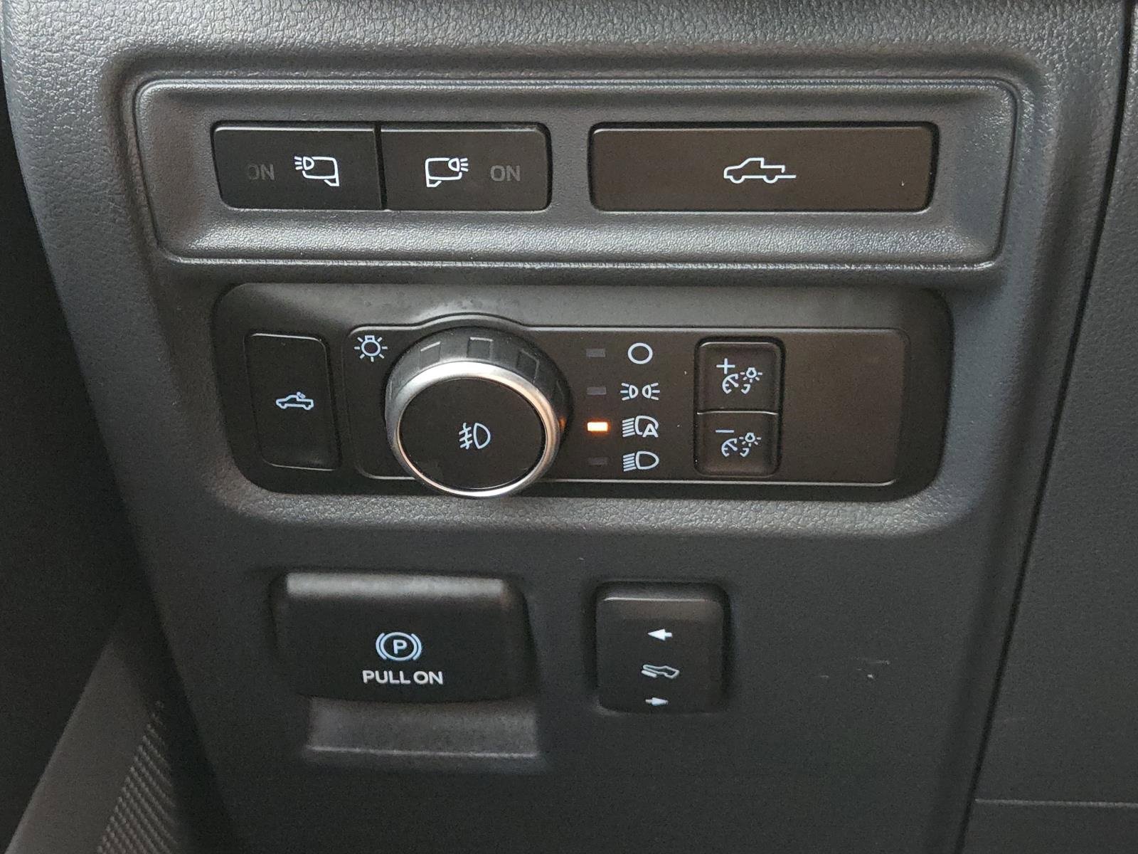 Certified 2023 Ford F150 Platinum w/ Equipment Group 701A High image 31