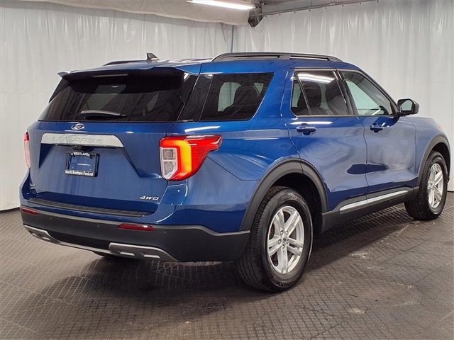 Certified 2023 Ford Explorer XLT w/ Equipment Group 202A image 4