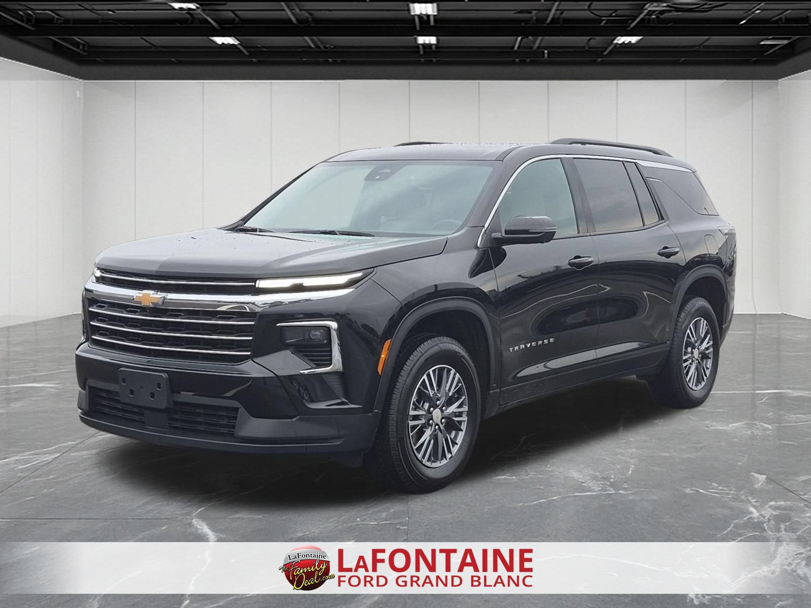 Used 2026 Chevrolet Traverse LT w/ Driver Confidence Package FWD image 1
