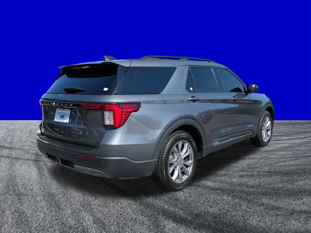 Certified 2025 Ford Explorer Active w/ Active Comfort Package RWD image 4