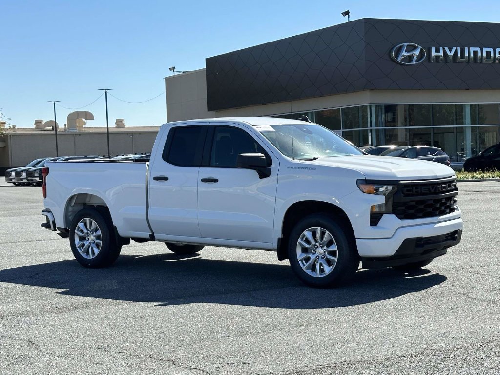 Used 2024 Chevrolet Silverado 1500 Custom AWD/4WD image 6