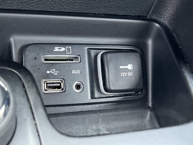 Used 2017 Jeep Cherokee Latitude w/ Safety/Convenience Group AWD/4WD image 29