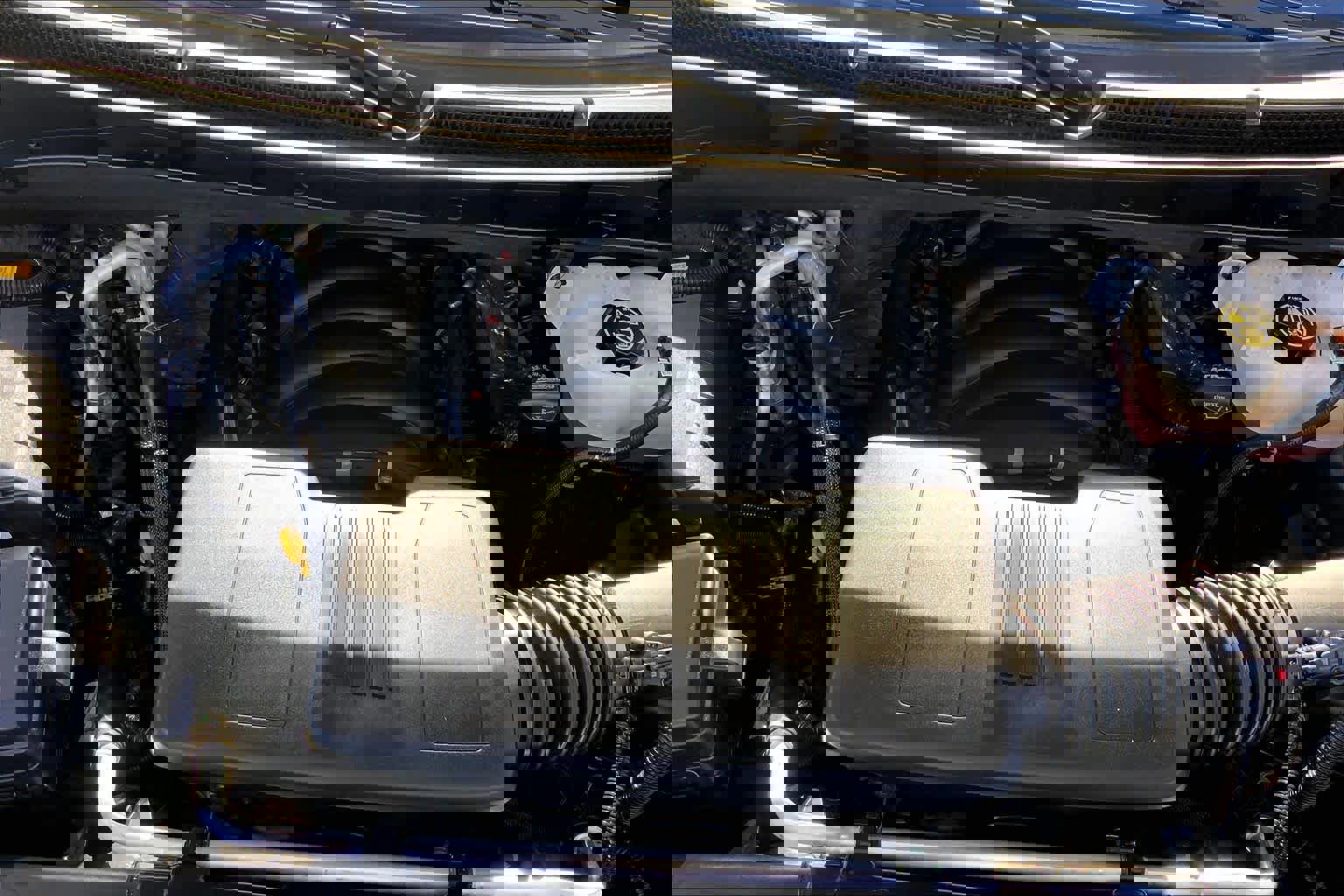 Used 2023 GMC Yukon Denali image 32