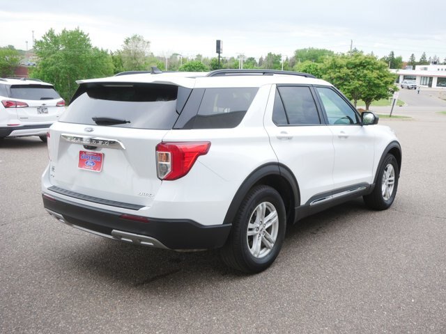 Certified 2024 Ford Explorer XLT w/ Equipment Group 202A AWD/4WD image 5