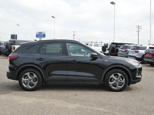 Certified 2026 Ford Escape ST-Line AWD/4WD image 2