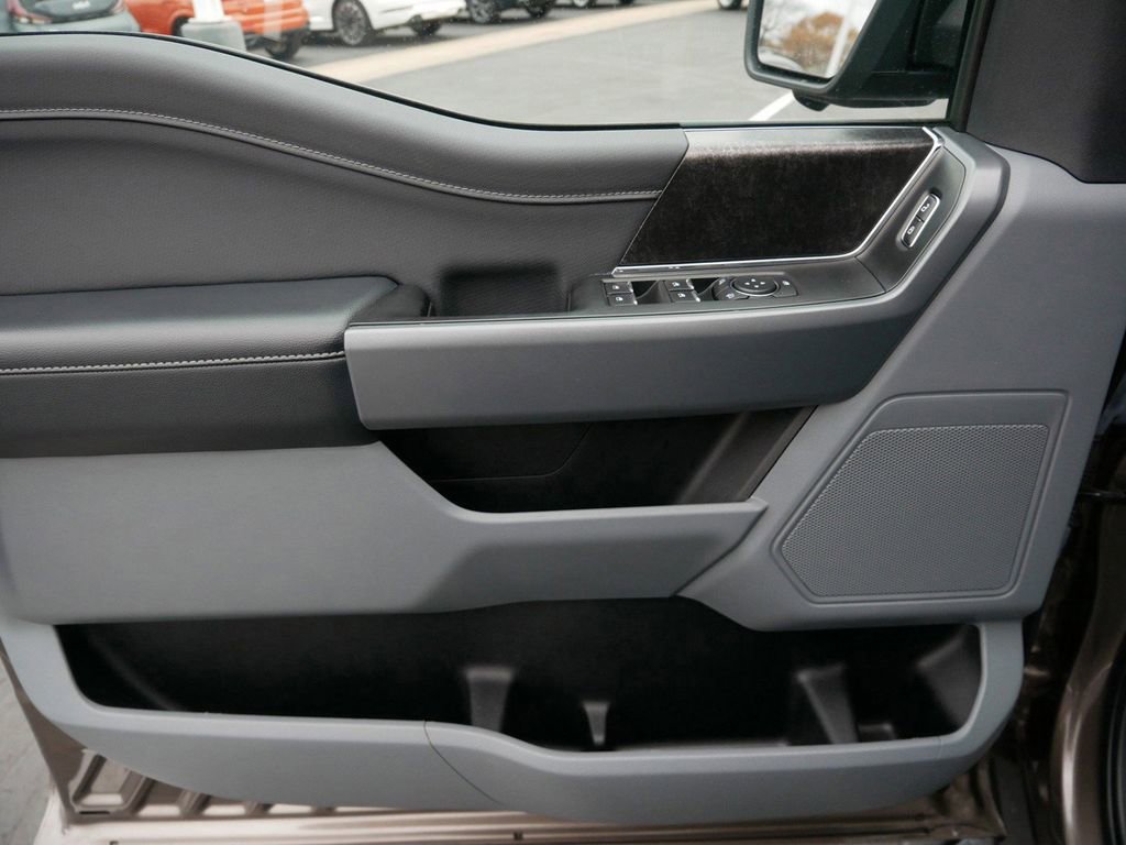 Certified 2022 Ford F150 XLT w/ Equipment Group 302A High image 9