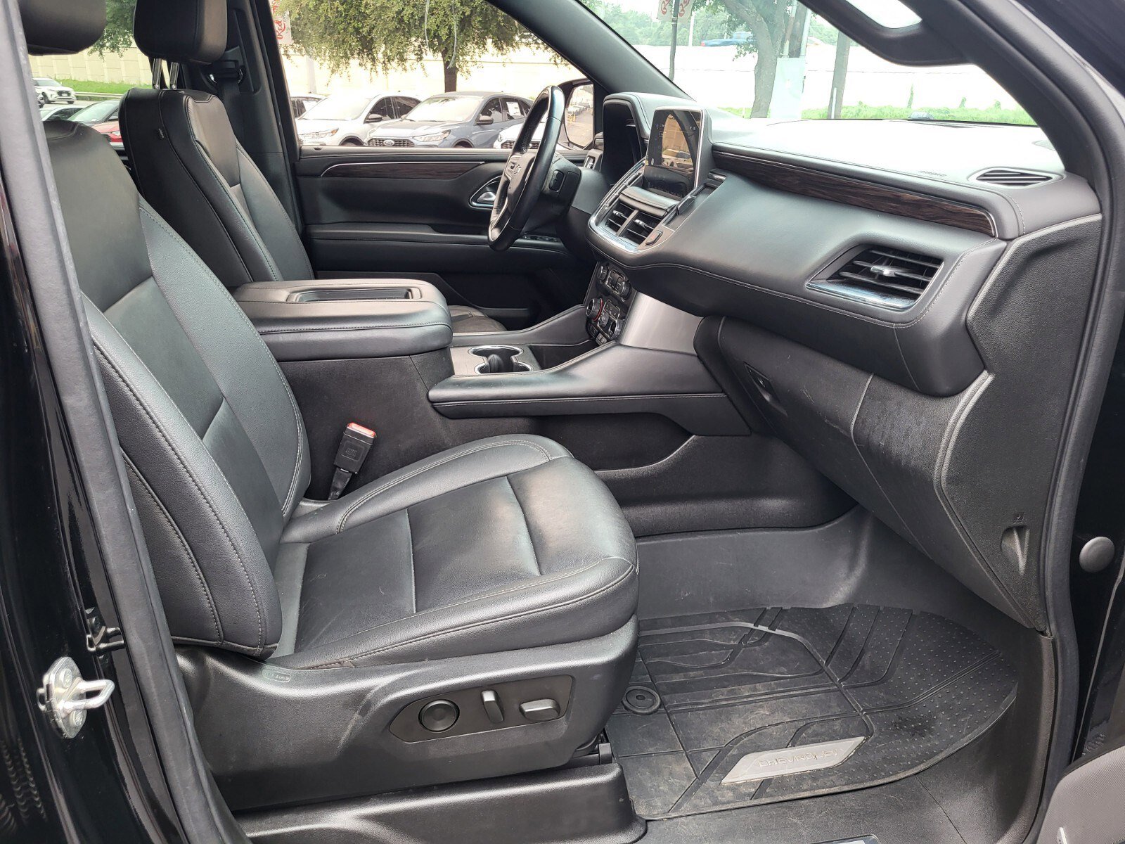 Used 2022 Chevrolet Tahoe Z71 AWD/4WD image 13