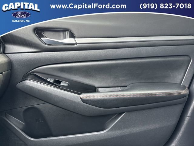 Used 2025 Nissan Altima 2.5 SR image 26