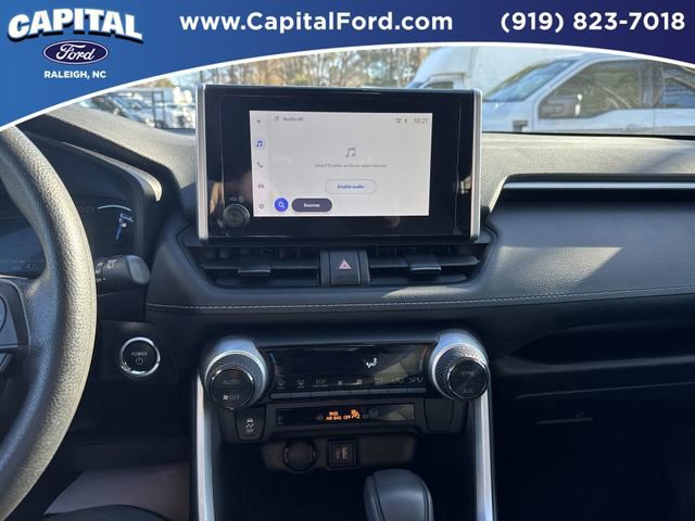 Used 2025 Toyota RAV4 XLE image 25