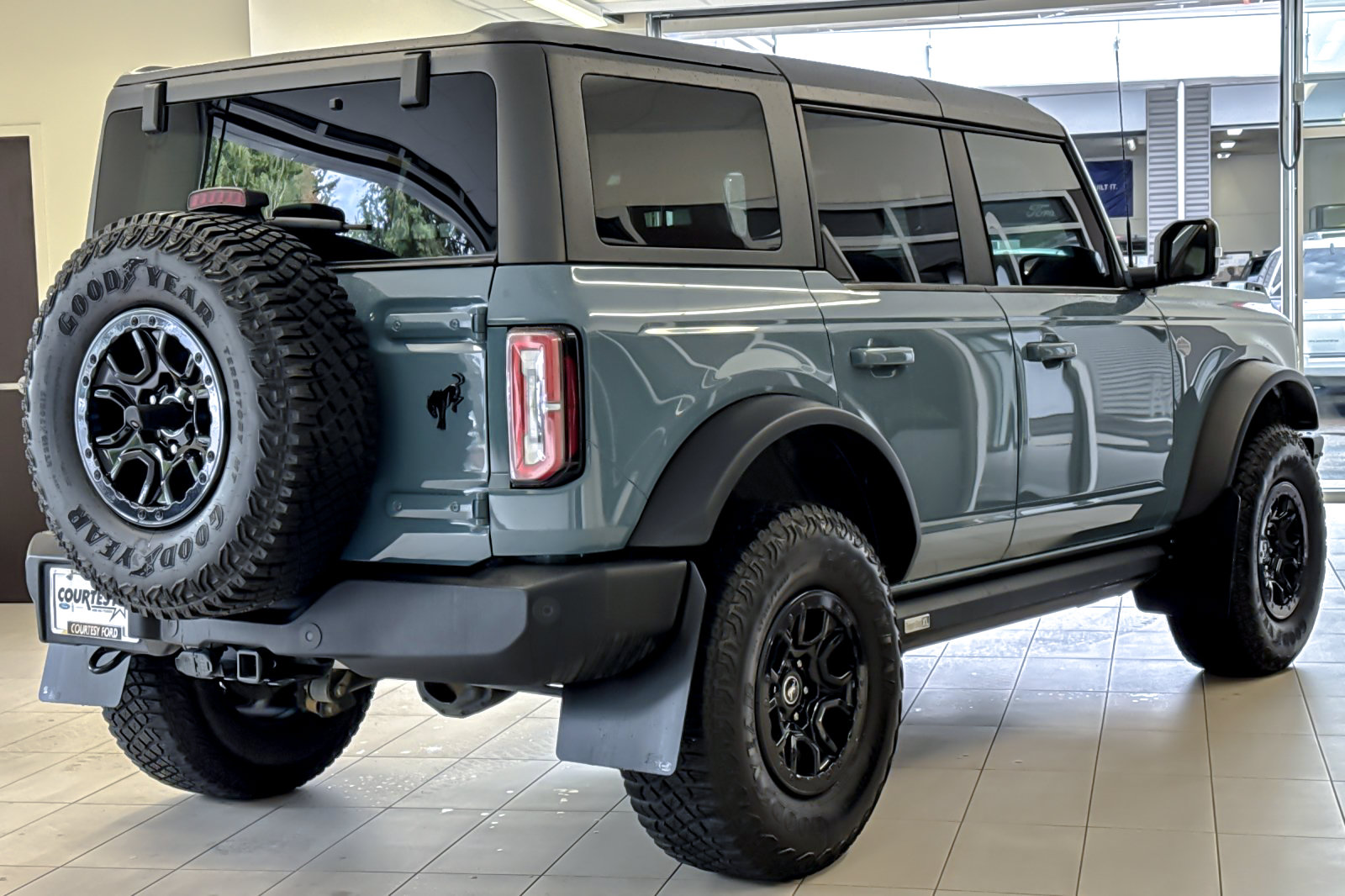 Certified 2021 Ford Bronco Wildtrak AWD/4WD image 4