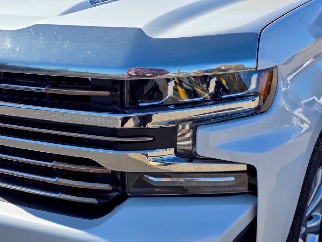 Used 2019 Chevrolet Silverado 1500 High Country AWD/4WD image 3